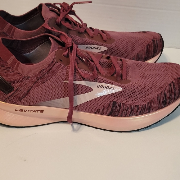 Brooks Levitate 4 Road Running Sneakers Size 8 Maroon / Pink - Picture 15 of 16